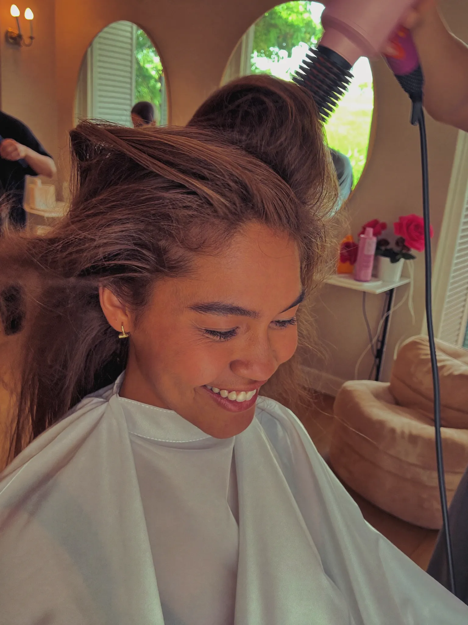 Blowout styling with a round brush
